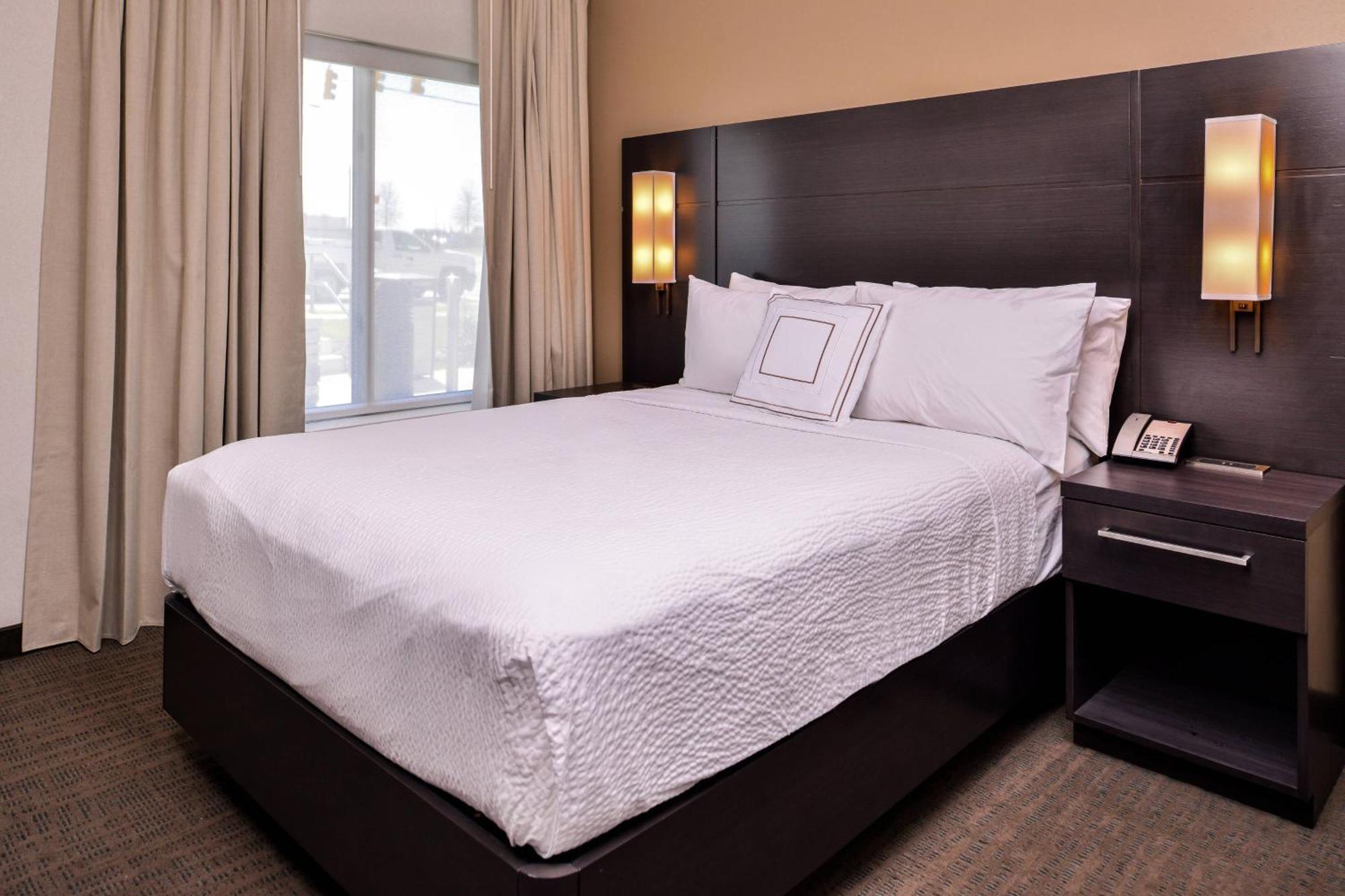 By Marriott Steele Creek Hotel Charlotte